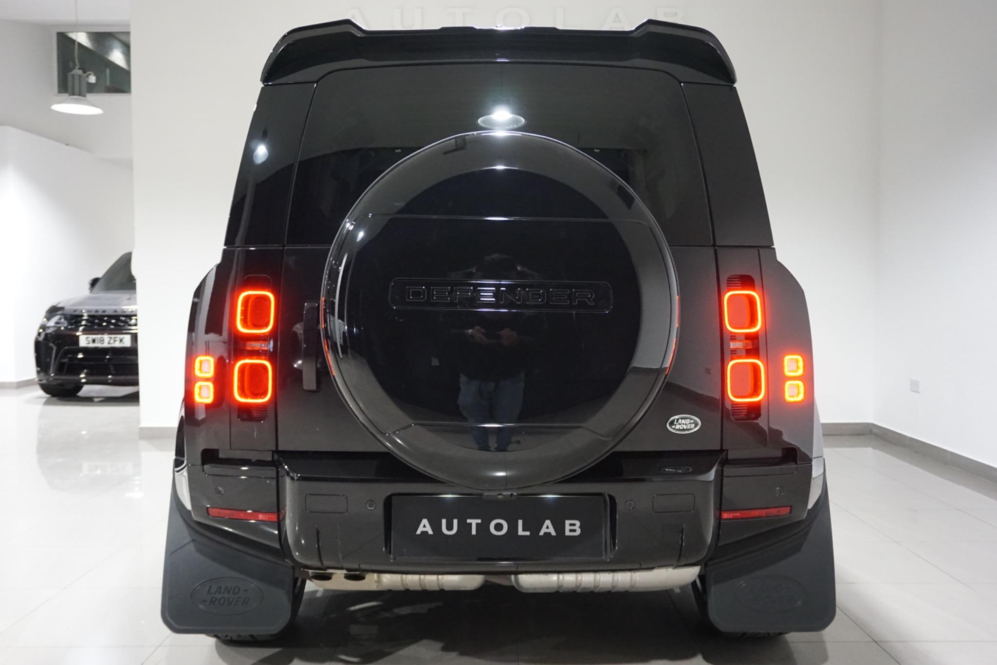 Land Rover Defender 110 3.0 D250 MHEV XS Edition Auto 4WD Euro 6 (s/s) 5dr
